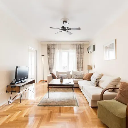 Irodotou Grand Apartment